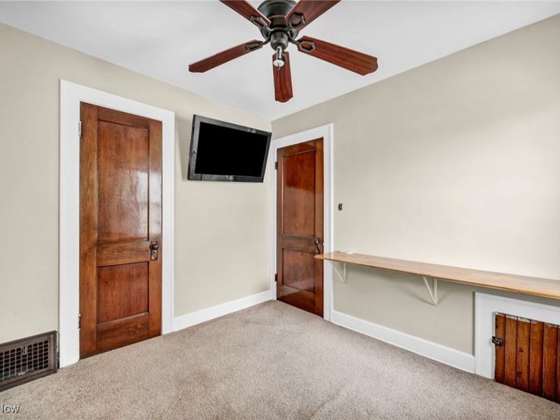 4633 Bader Avenue, Cleveland, OH 44109 Photo 15