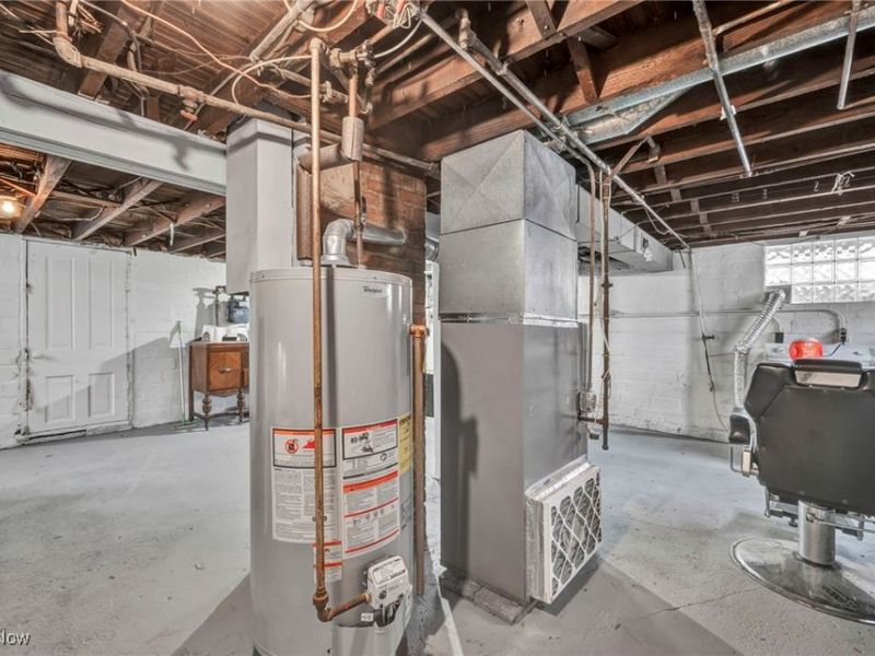 4633 Bader Avenue, Cleveland, OH 44109 Photo 29