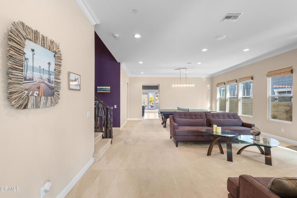 3917 W Hemlock Street, Oxnard, CA 93035 Main Photo