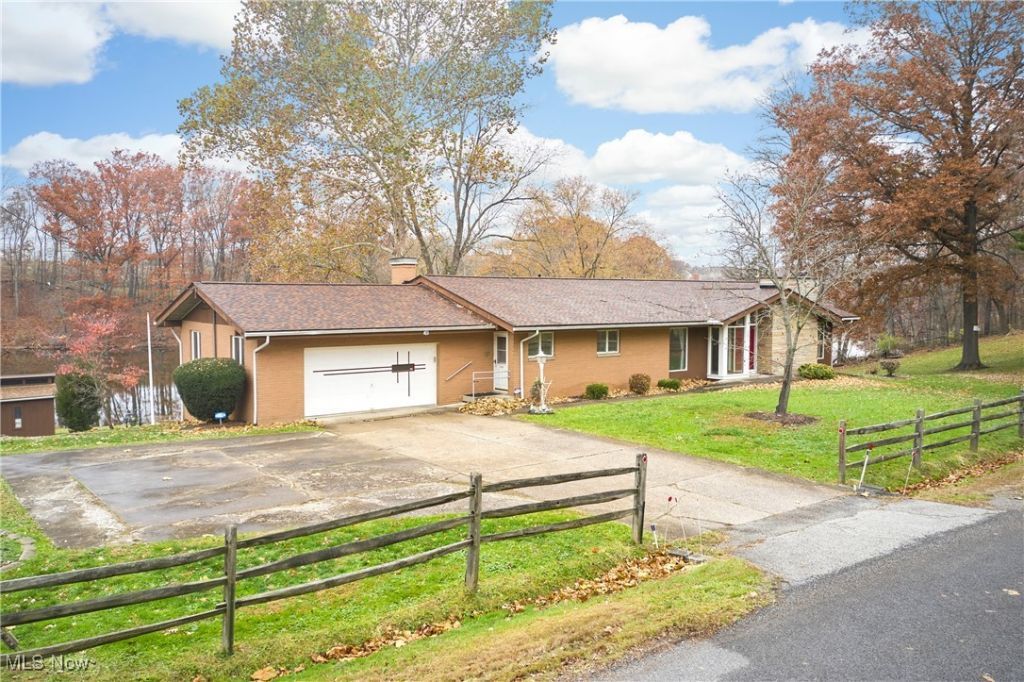 2671 Spring Valley Boulevard, Mogadore, OH 44260 Main Photo