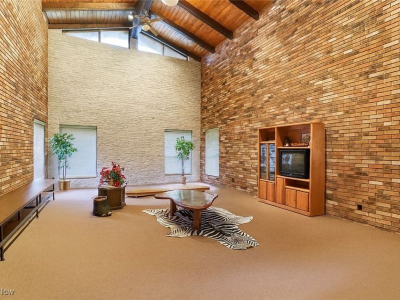 2671 Spring Valley Boulevard, Mogadore, OH 44260 Photo 18