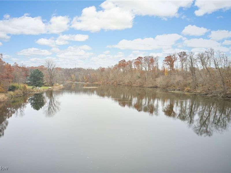 2671 Spring Valley Boulevard, Mogadore, OH 44260 Photo 6