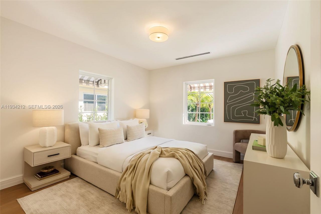 720 Madeira Ave, Coral Gables, FL 33134 Photo