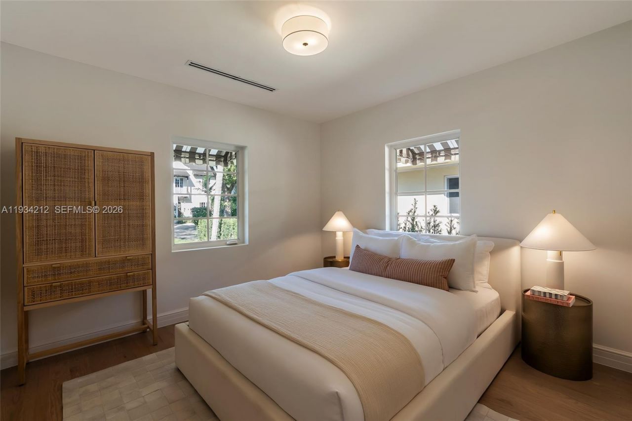 720 Madeira Ave, Coral Gables, FL 33134 Photo