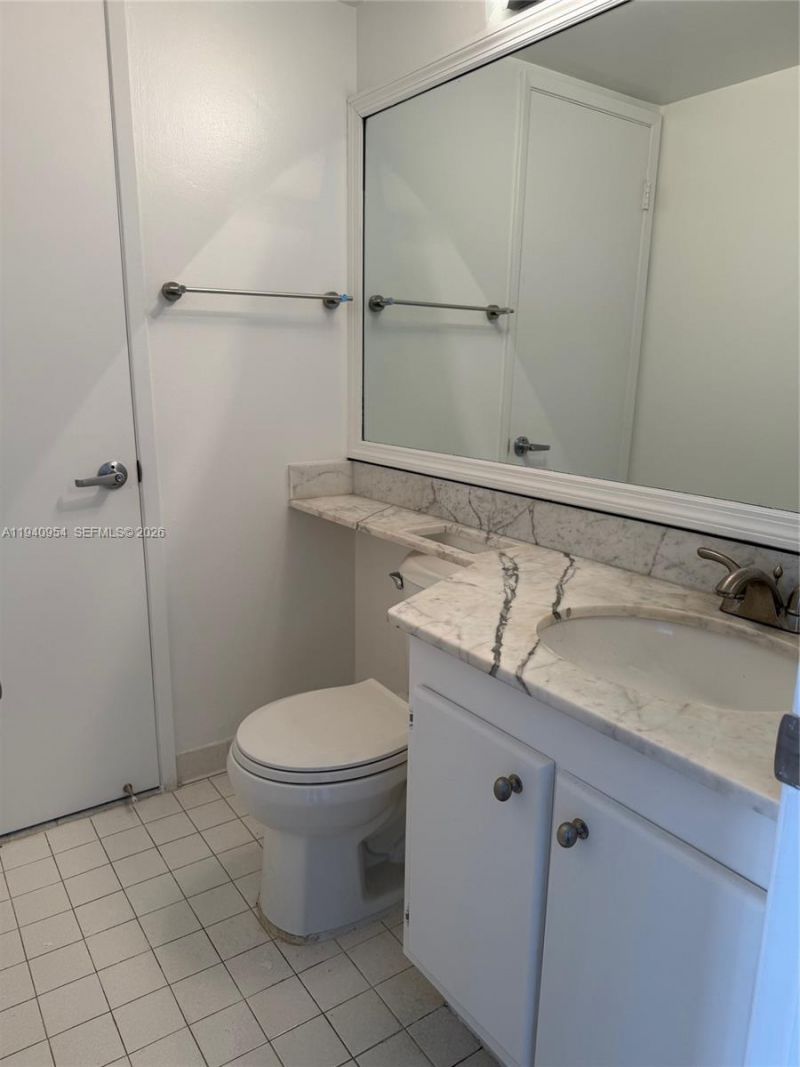600 NE 36 St, Unit 1205, Miami, FL 33137 Photo