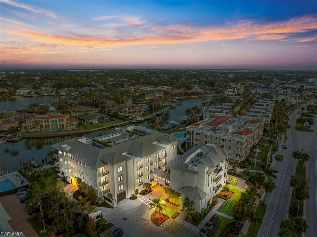 1820 Gulf Shore Blvd N, Unit 302-303, Naples, FL 34102 Photo