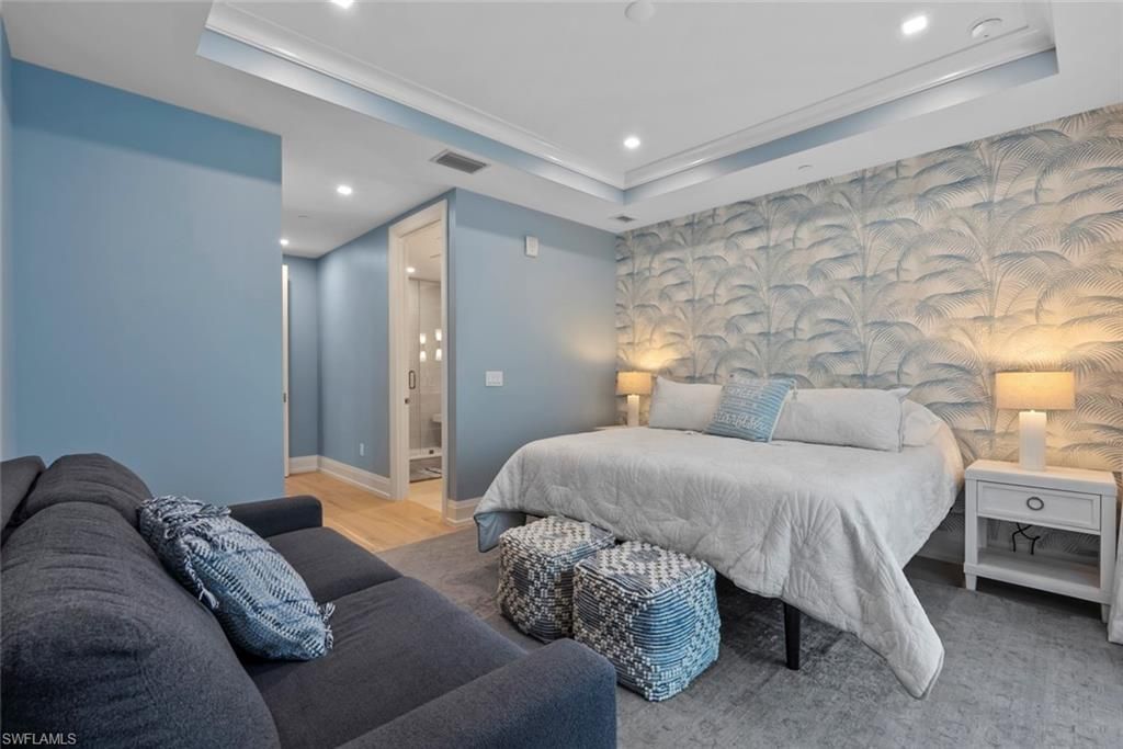 1820 Gulf Shore Blvd N, Unit 302-303, Naples, FL 34102 Photo