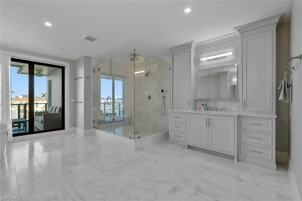 1820 Gulf Shore Blvd N, Unit 302-303, Naples, FL 34102 Photo