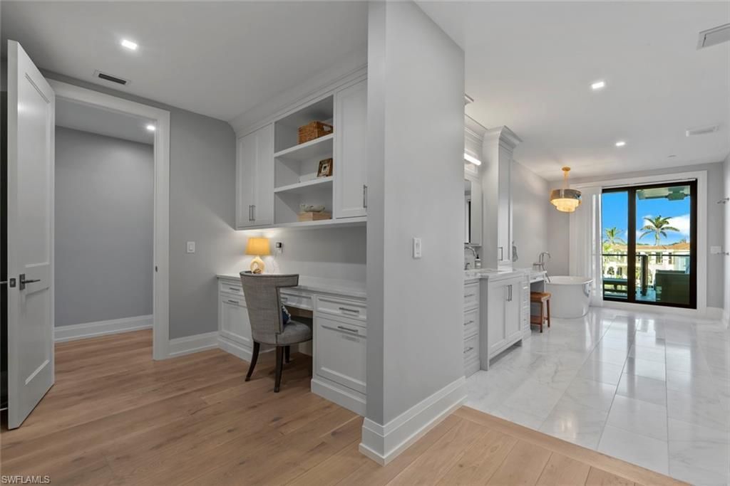 1820 Gulf Shore Blvd N, Unit 302-303, Naples, FL 34102 Photo