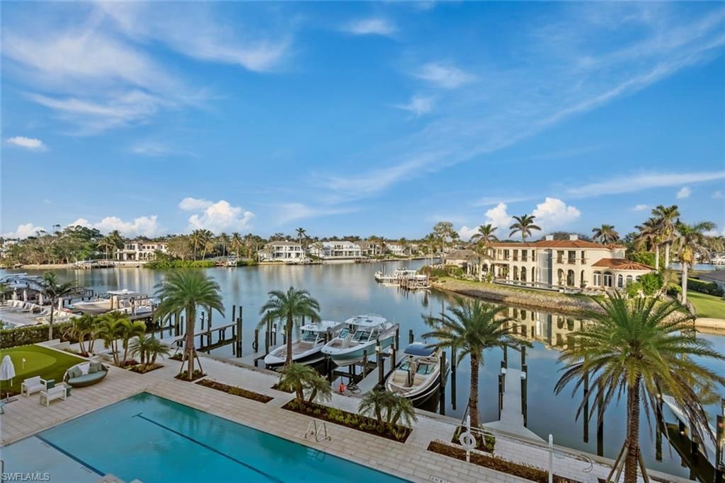 1820 Gulf Shore Blvd N, Unit 302-303, Naples, FL 34102 Photo