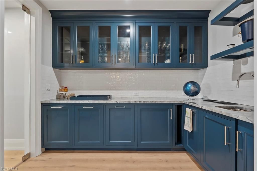 1820 Gulf Shore Blvd N, Unit 302-303, Naples, FL 34102 Photo