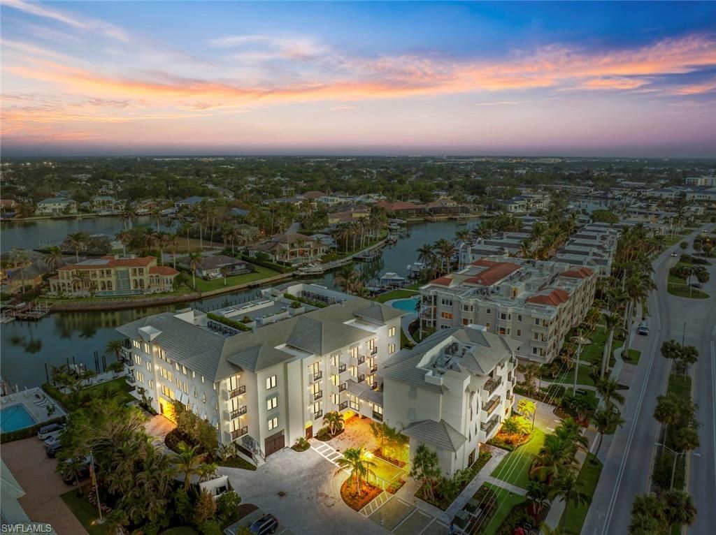 1820 Gulf Shore Blvd N, Unit 302-303, Naples, FL 34102 Photo