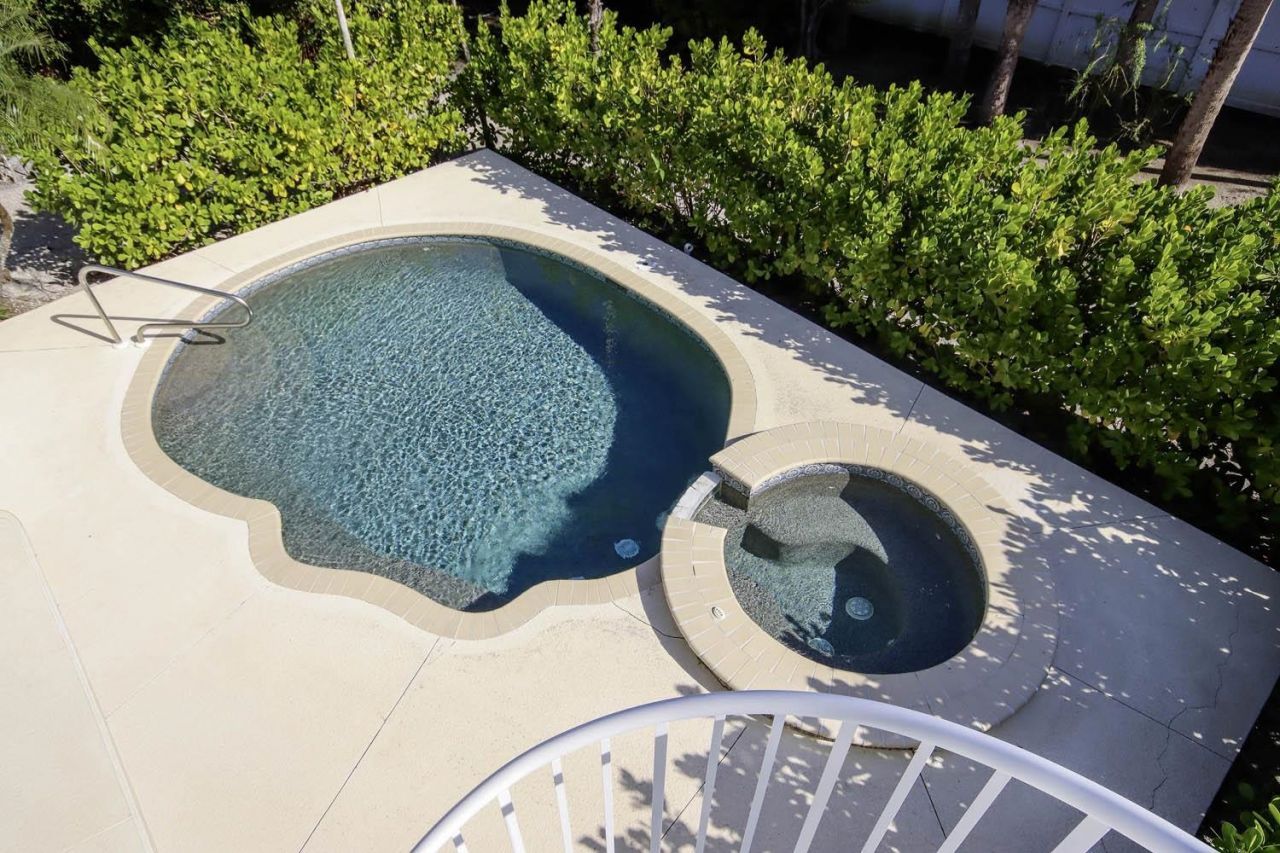 580 Sea Oats Dr, Sanibel, FL 33957 Photo