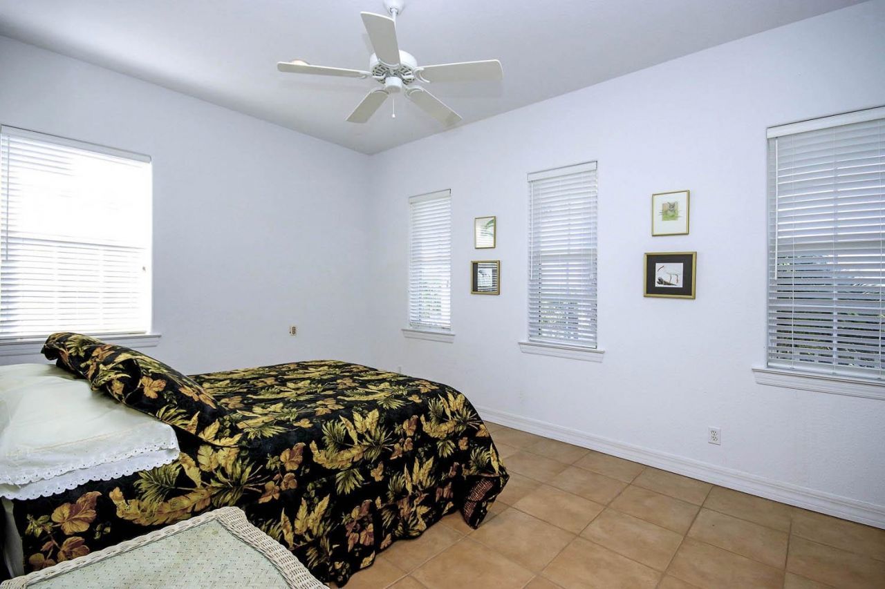 580 Sea Oats Dr, Sanibel, FL 33957 Photo