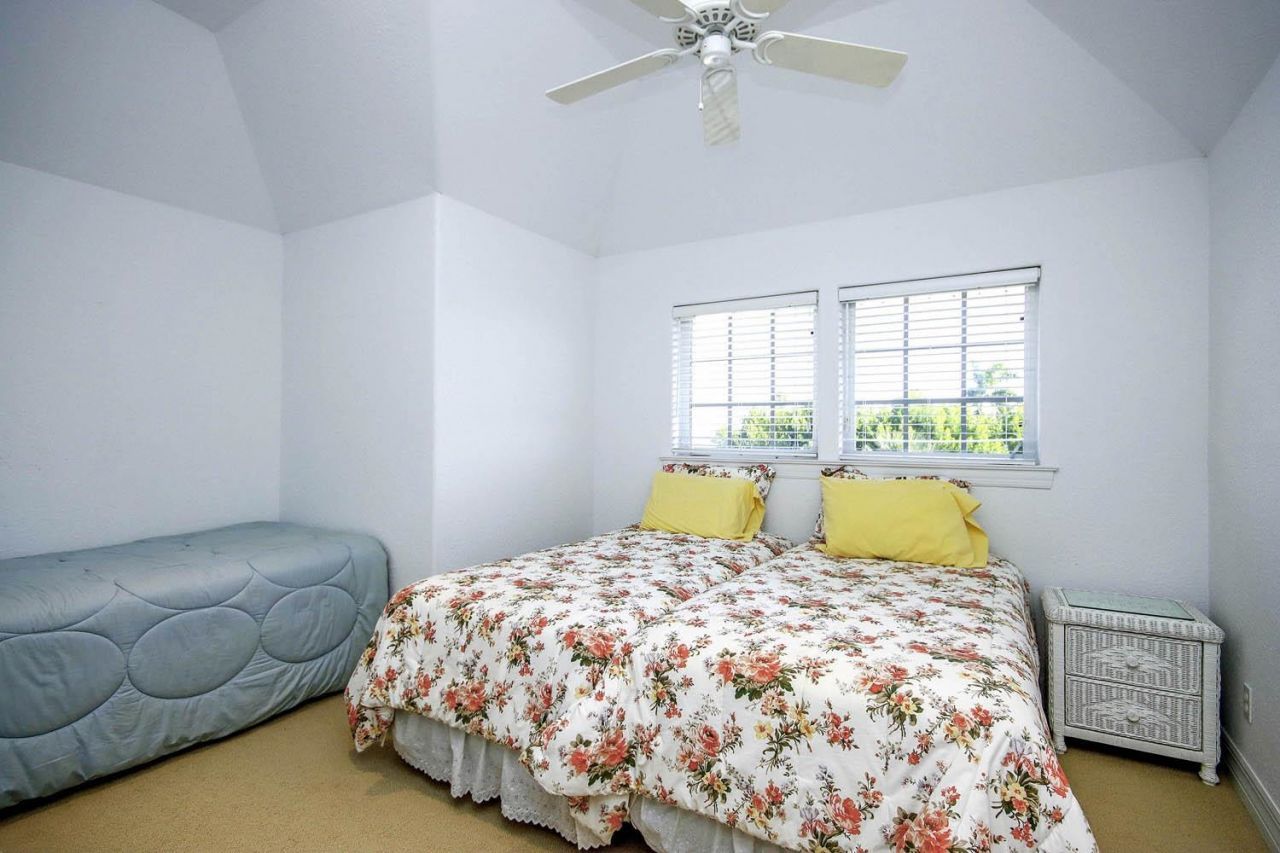 580 Sea Oats Dr, Sanibel, FL 33957 Photo