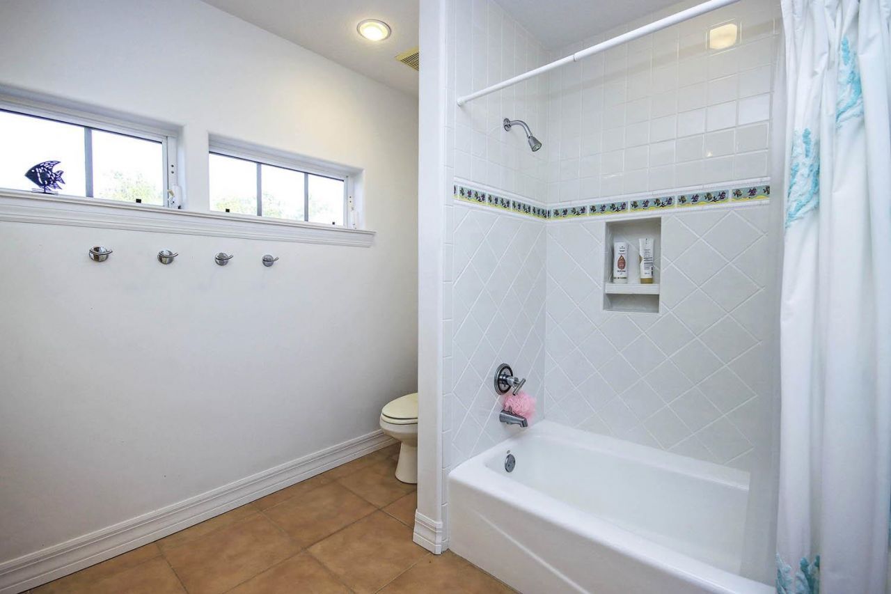 580 Sea Oats Dr, Sanibel, FL 33957 Photo