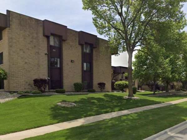 1510 N ROCK RUN Drive, Unit 2A, Crest Hill, IL 60435