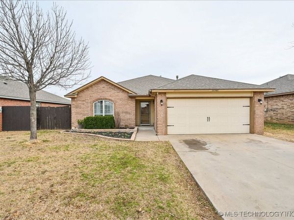 13343 N 131st East Avenue, Collinsville, OK 74021