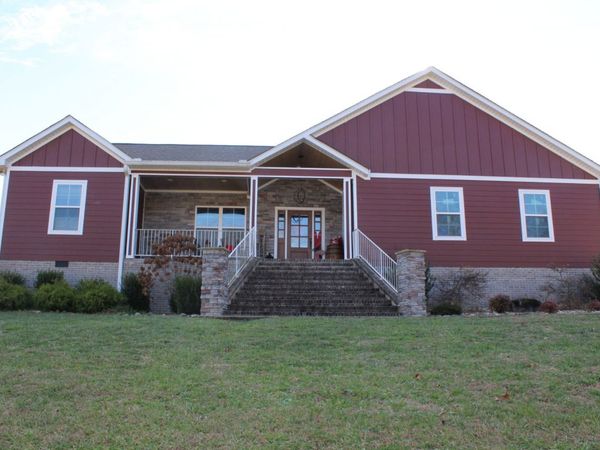 1700 Eagle Landing Dr, Cookeville, TN 38506