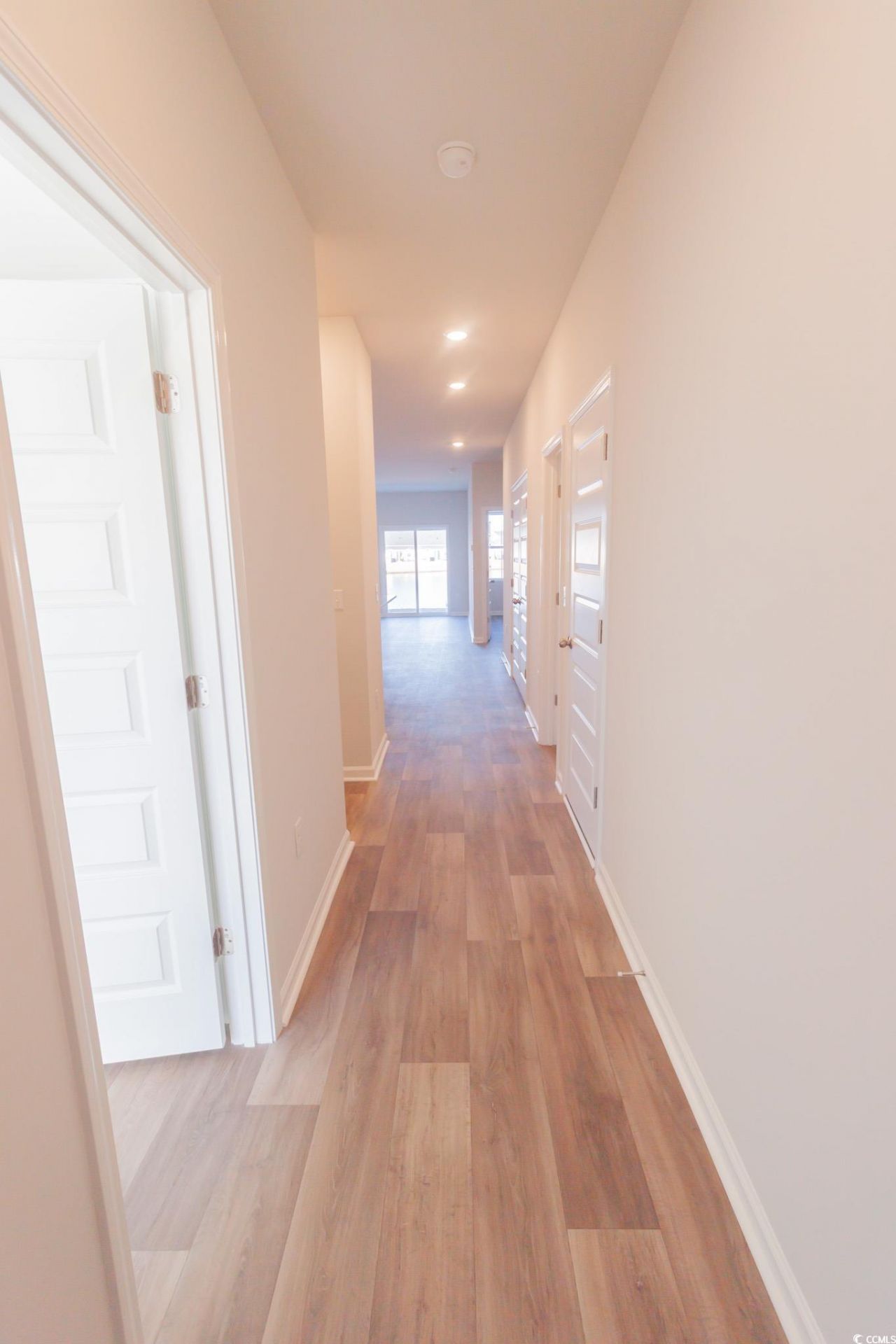 1375 Speedway St. Photo 4