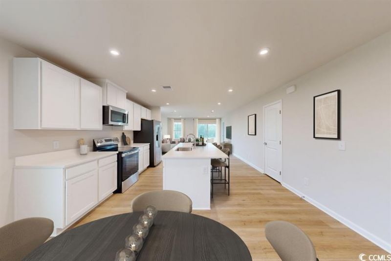 450 Myrtle Meadows Dr Photo 3