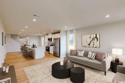 450 Myrtle Meadows Dr photo 4