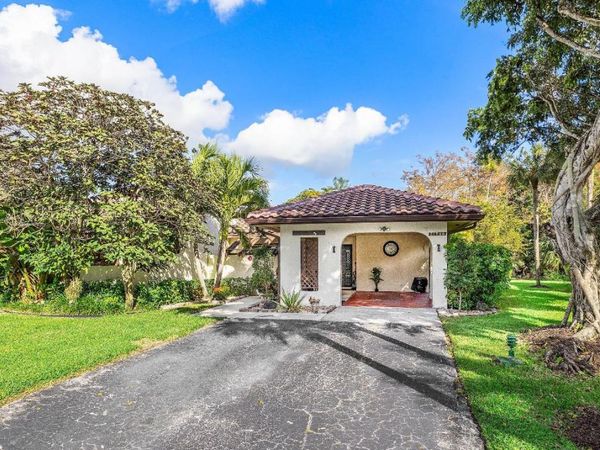 21720 Arriba Real, Unit 37-B, Boca Raton, FL 33433