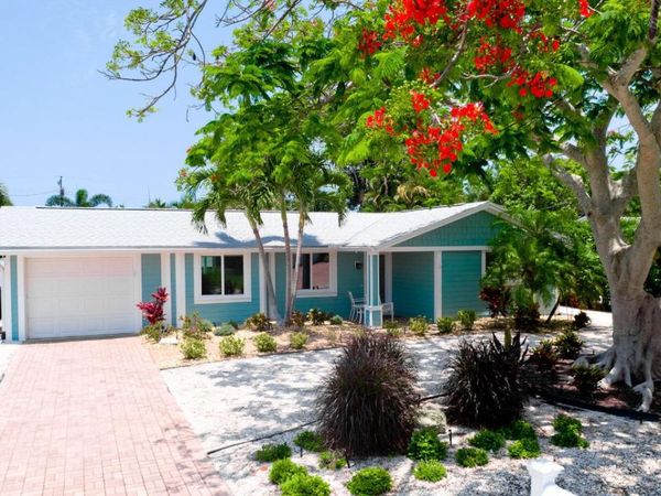 504 69th Street, Holmes Beach, FL 34217