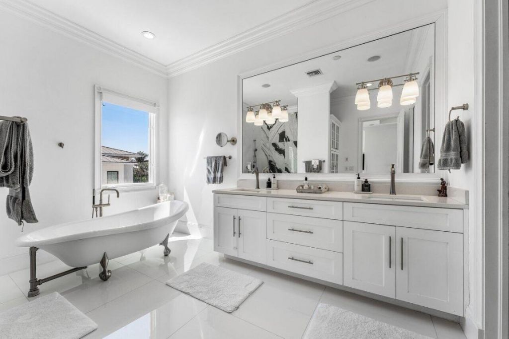 6080 Old Ocean Boulevard, Ocean Ridge, FL 33435 Photo