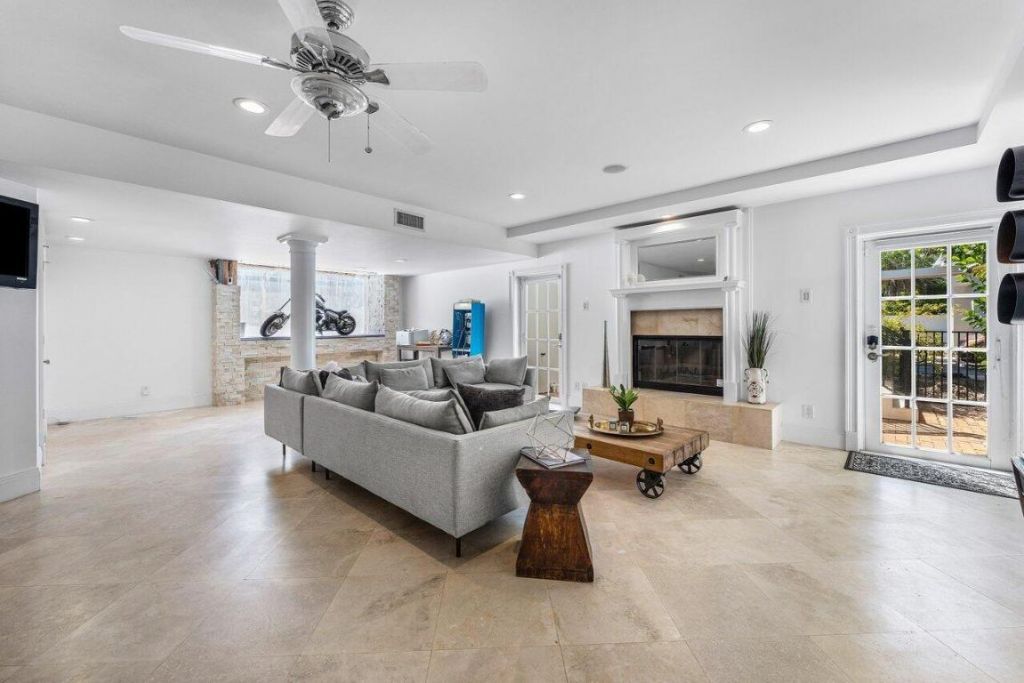 6080 Old Ocean Boulevard, Ocean Ridge, FL 33435 Photo