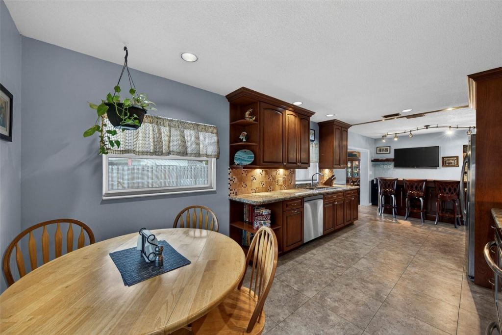 6710 NW 28th Ter, Fort Lauderdale, FL 33309 Photo