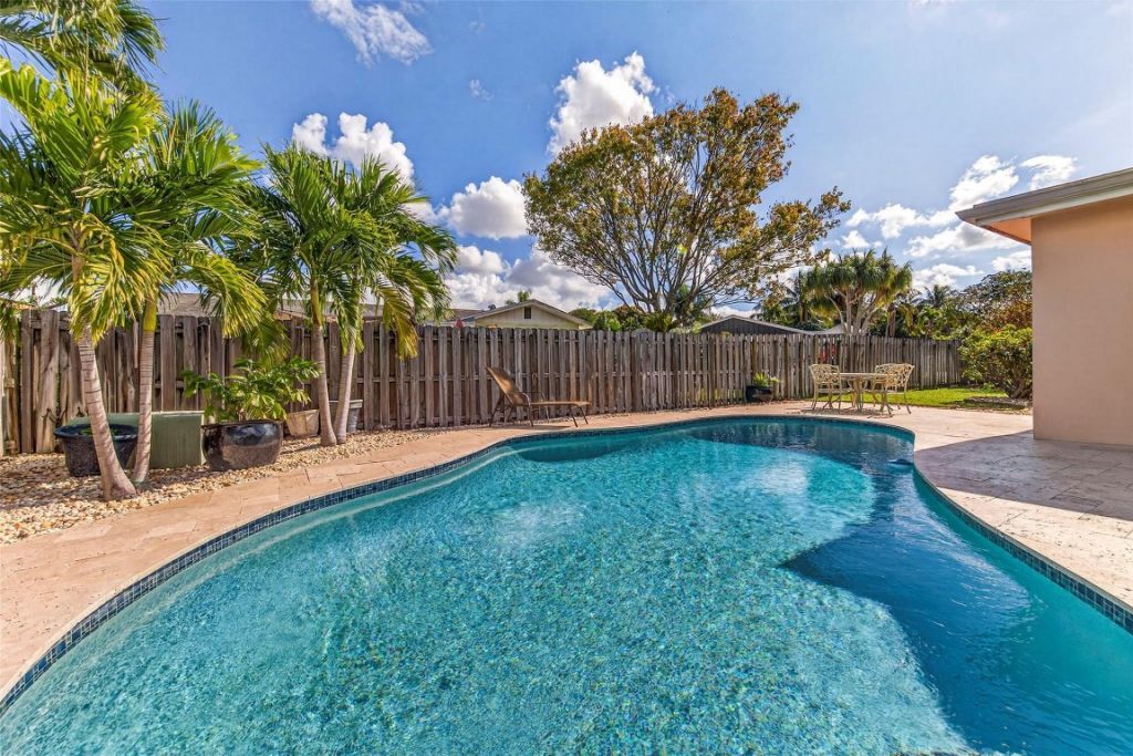 6710 NW 28th Ter, Fort Lauderdale, FL 33309 Photo