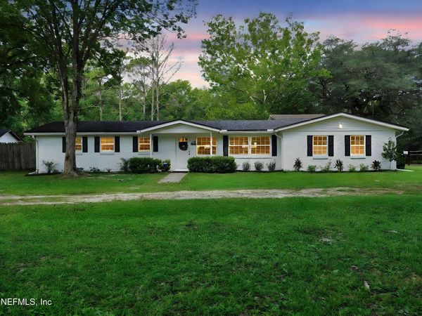 2050 LAUREL Drive, Middleburg, FL 32068