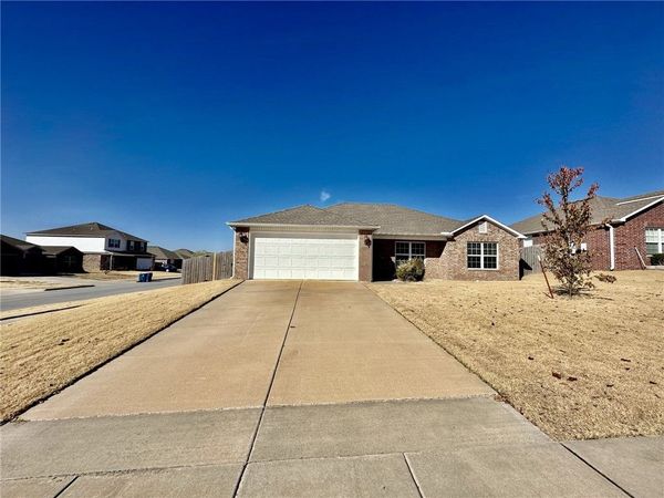 6206 SW Warrington Road, Bentonville, AR 72713