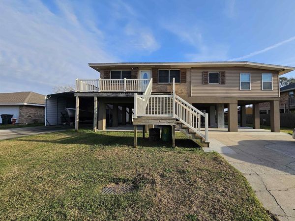 105 South Central Boulevard, Chauvin, LA 70344