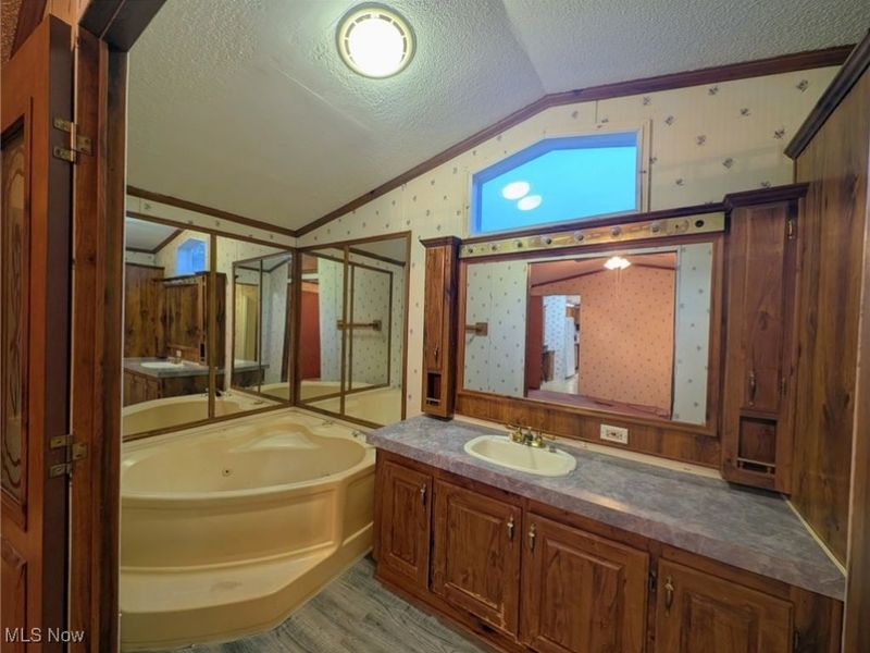 9623 Yoder Road, Sterling, OH 44276 Photo 19