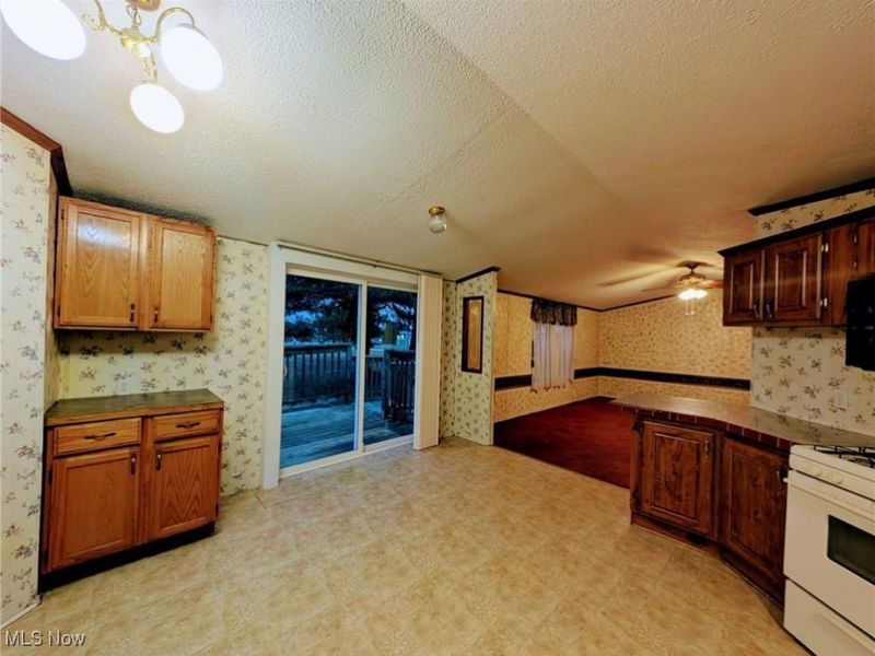 9623 Yoder Road, Sterling, OH 44276 Photo 7