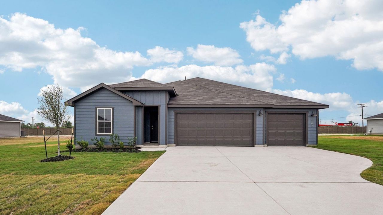 147 Union Pacific Dr, Cedar Creek, TX 78612 Main Photo