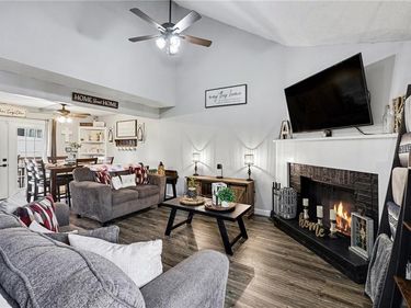 5768 N Anita Avenue, Kansas City, MO 64151