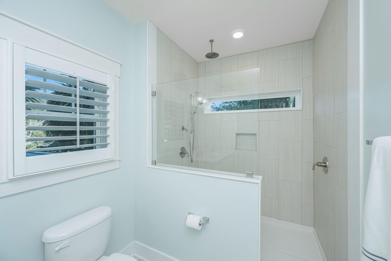 211 W Hudson Avenue Photo 20