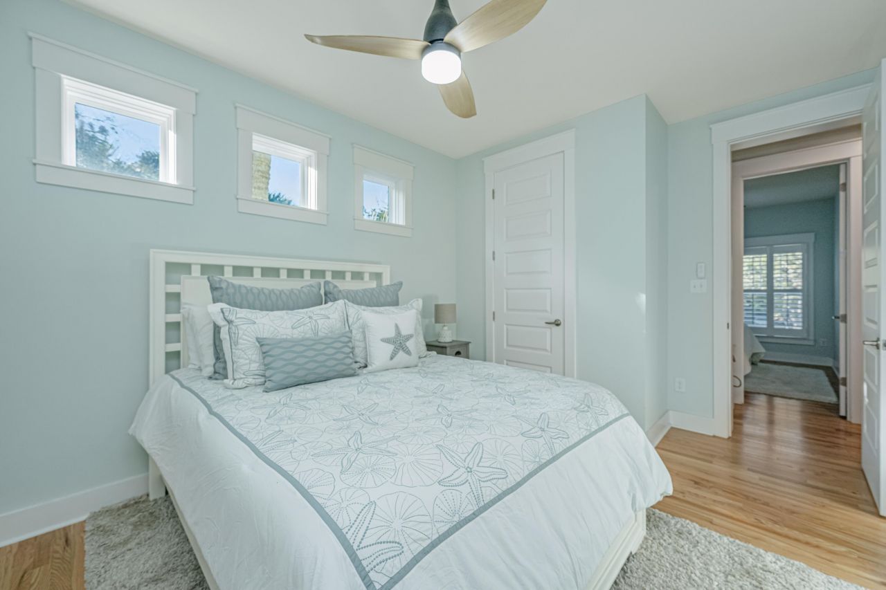 211 W Hudson Avenue Photo 28