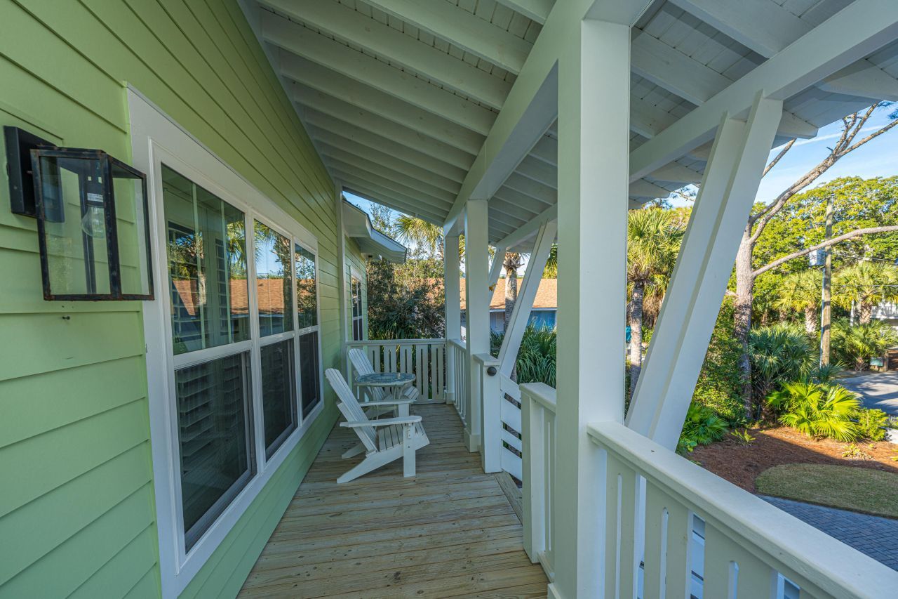 211 W Hudson Avenue Photo 4