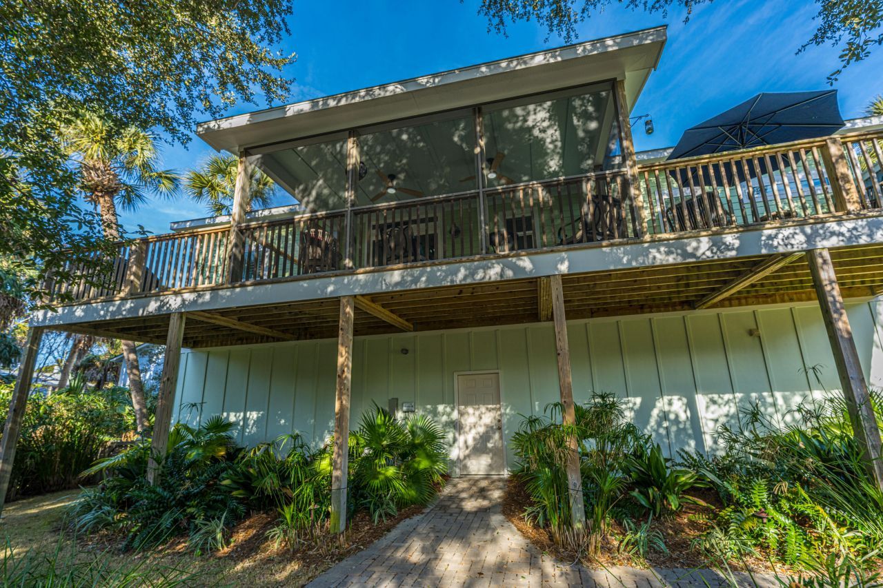 211 W Hudson Avenue Photo 44