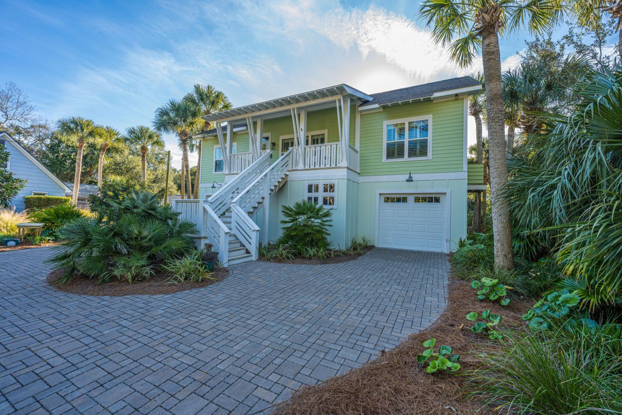 211 W Hudson Avenue Photo 60