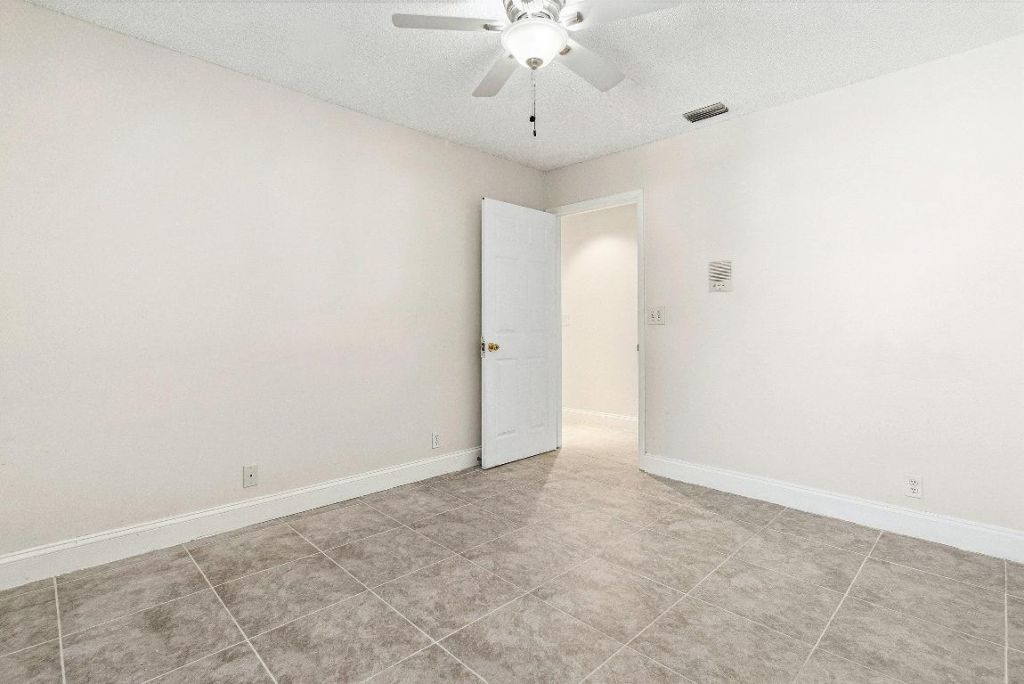 9770 Nickels Boulevard, Unit 405, Boynton Beach, FL 33436 Photo