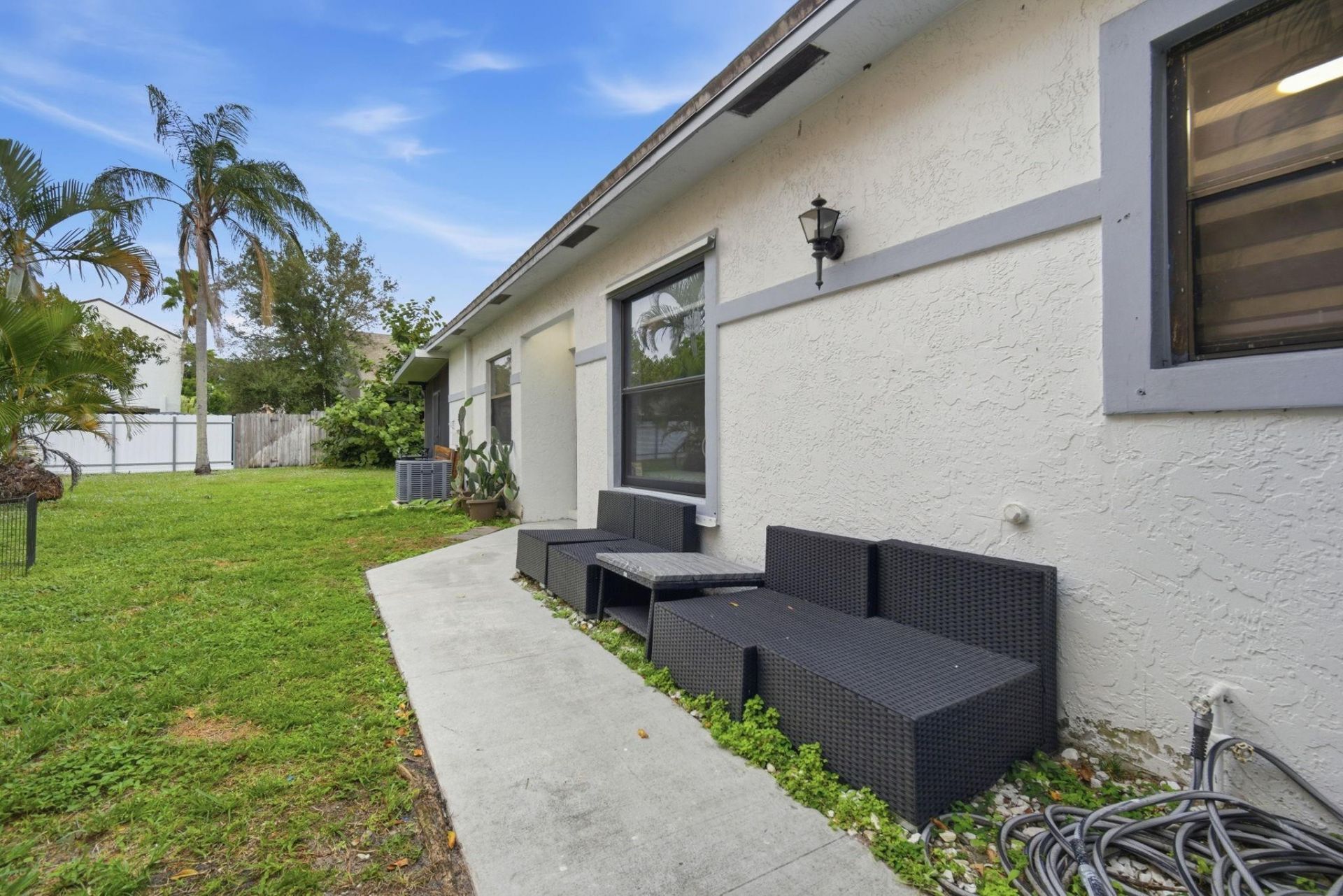 94 Magnolia Circle, Boynton Beach, FL 33436 Photo