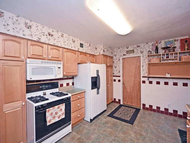 5734 Wielert Avenue, Cincinnati, OH 45239 Photo 12