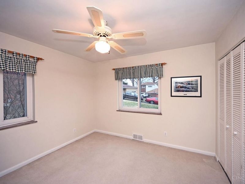 5734 Wielert Avenue, Cincinnati, OH 45239 Photo 24