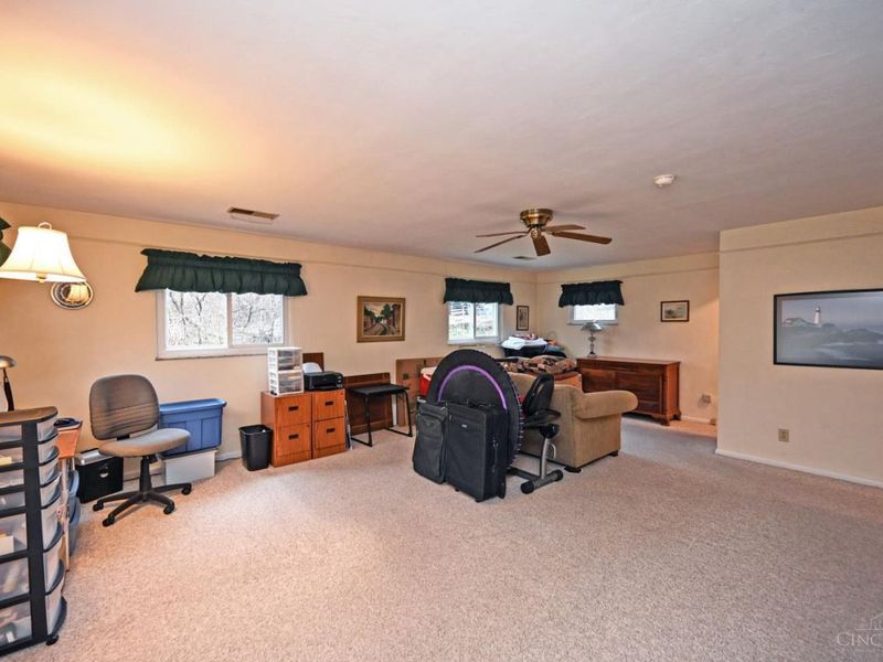 5734 Wielert Avenue, Cincinnati, OH 45239 Photo 27