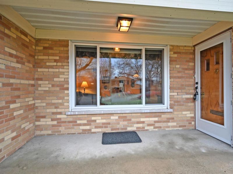 5734 Wielert Avenue, Cincinnati, OH 45239 Photo 3